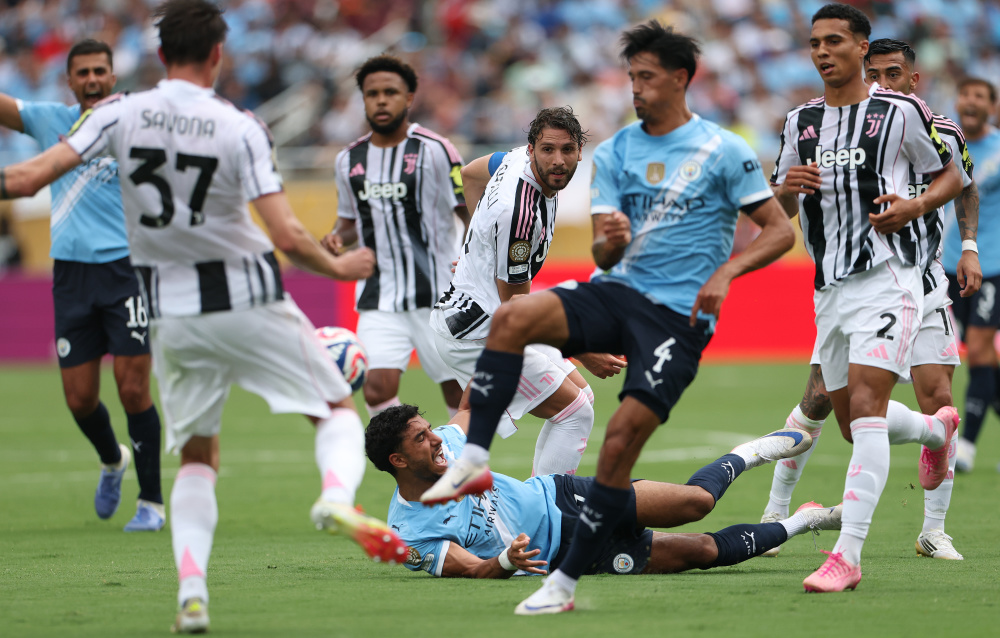 边路推进中 边路推进中